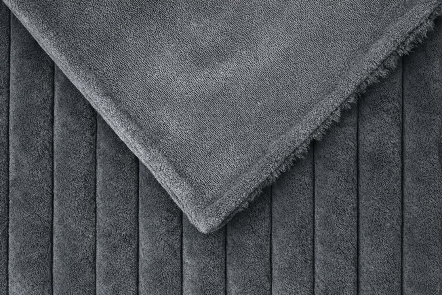 Ribbed Extra Thick Soft Faux Fur Throw (Grey)