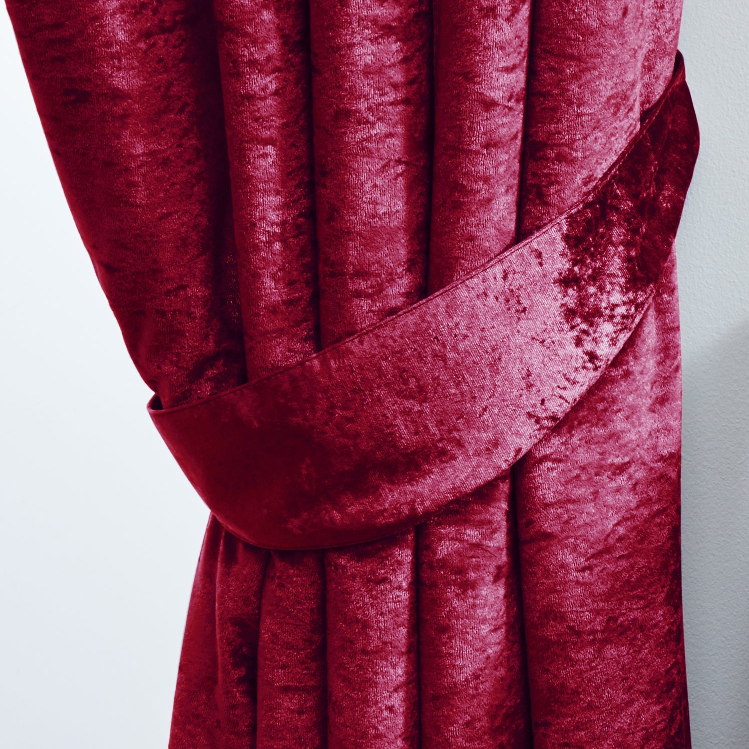 Crushed Velvet Fully Lined Ready Made Pencil Pleat Curtains (Red)