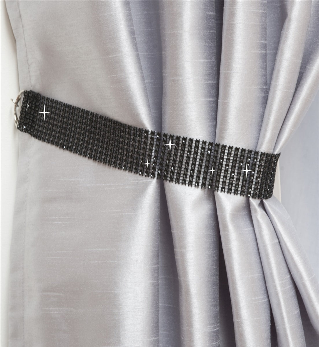 Pair Of Diamante Crystal Tie Backs (Black)
